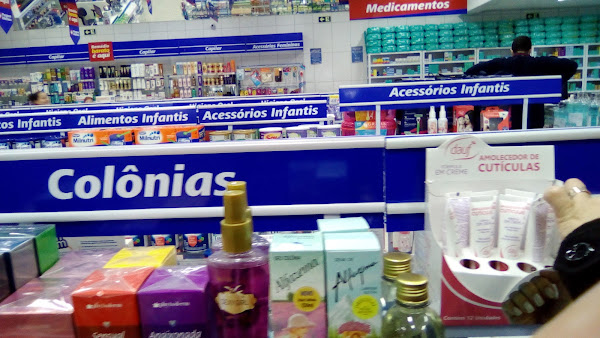 Foto 1 Farmácias Pague Menos