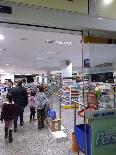 Foto 3 Maxifarma Bairro Alto