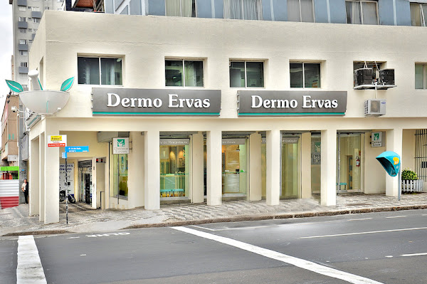 Foto 2 Dermo Ervas Farmácia de Manipulação Curitiba - PR