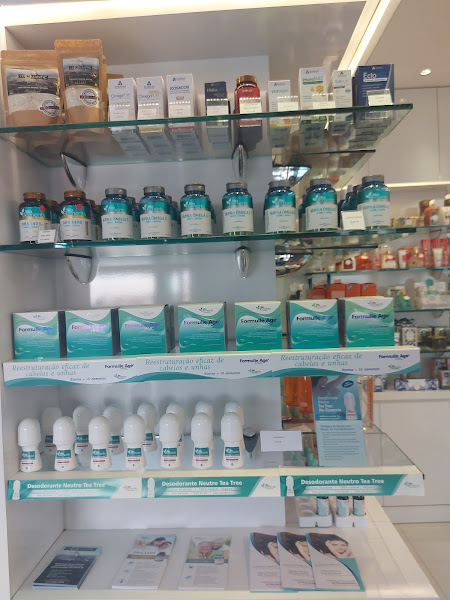 Foto 4 Dermo Ervas Farmácia de Manipulação Curitiba - PR