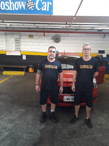 Foto 3 ECOSHOWCAR empresa especializada em lavagem automotiva ecológica