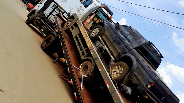 Guincho- caminhão-toco-3/4 retroescavadeira-lancha Guincho- caminhão-toco-3/4 retroescavadeira-lancha