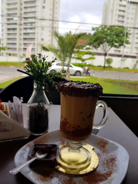 Café com Espeto e Lava Jato