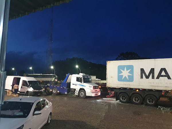 Foto 4 C. J. Mika Guinchos