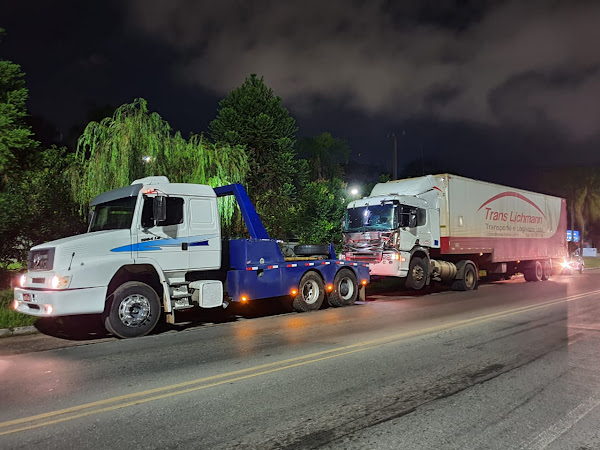 Foto 6 C. J. Mika Guinchos