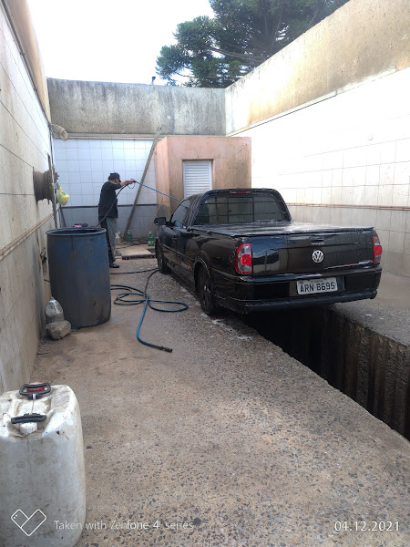 Foto 1 R & C Lava Car