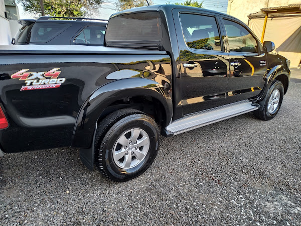 Top service lava car