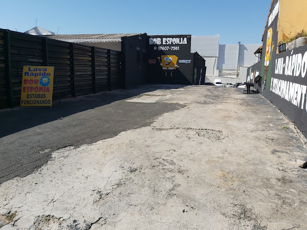 Lava Rápido e estética automotiva Bob esponja