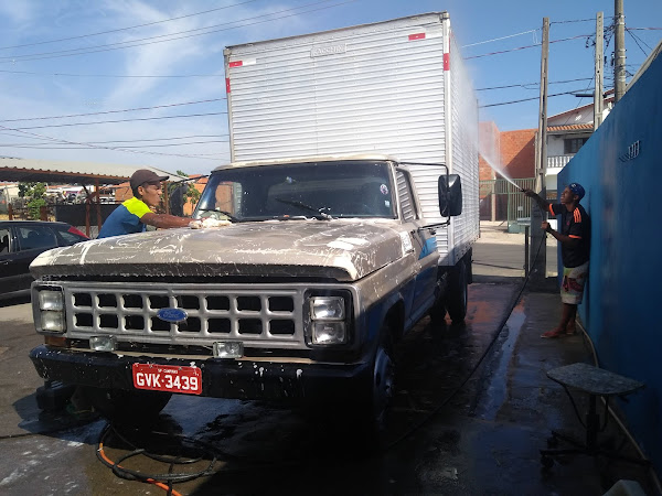 Foto 2 Lava Rapido Familia