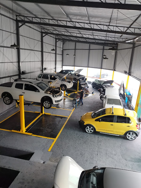 Foto 1 AUTO CENTER BRISOLA Oficina Especializada em Carros nacionais e Importados