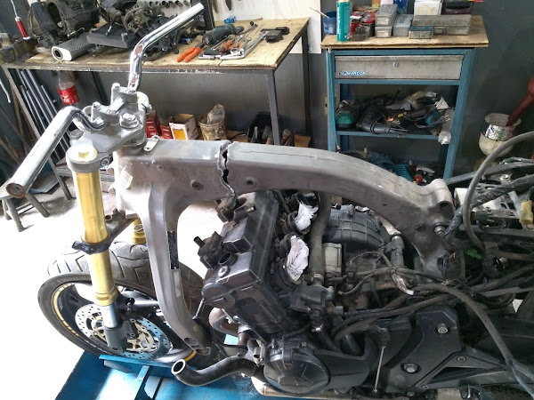 Foto 1 Auto giro motos