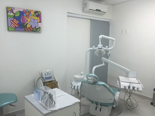 Foto 6 Odontologia Esteves - Dra Amanda e Dr Mário Foto 6 Odontologia Esteves - Dra Amanda e Dr Mário