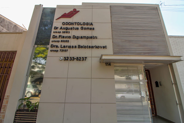 Augustus Gomes / Flávio Digiampietre DENTISTAS