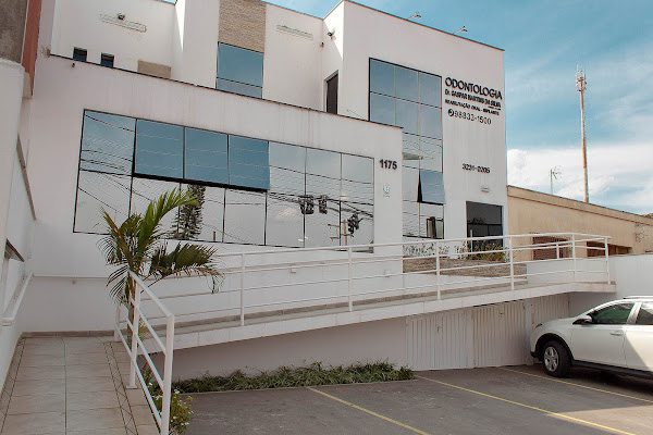 Foto 1 Dr. Gaspar Martins da Silva - Dentista