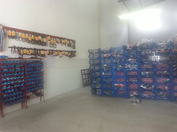 Foto 2 Tucano Foto 2 Tucano