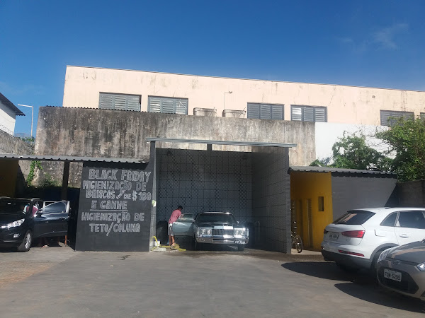 Éden Park Lava Rápido/Estacionamento e Conveniência