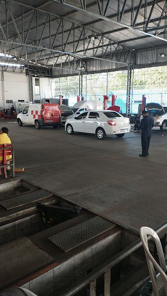 Foto 2 HB Car-Hélio Barreira & Cia: Oficina mecânica, Injeção Eletrônica, Mecânica Geral, Pneus Bridgestone, Pneus Firestone, Alinhamento, Balanceamento, Varejo, Fortaleza