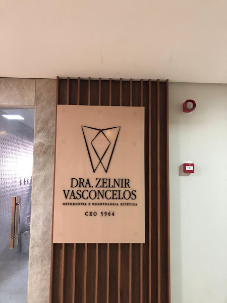 Dra. Zelnir Vasconcelos Ortodontia & Odontologia Estética