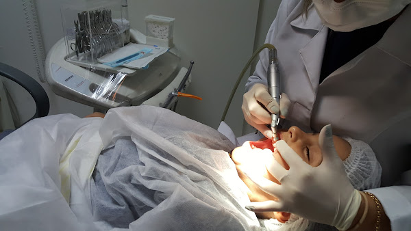 Foto 1 Dra. Zelnir Vasconcelos Ortodontia & Odontologia Estética