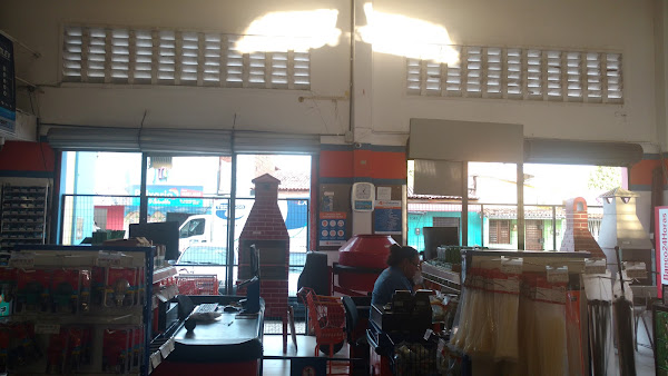 Foto 1 De Primeira: Porcelanato, Luminárias, Vasos Sanitários, Material Hidráulico, Material Elétrico, Lâmpada de Led, Barroso, Fortaleza CE