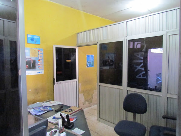 Foto 2 Valderi Auto Center