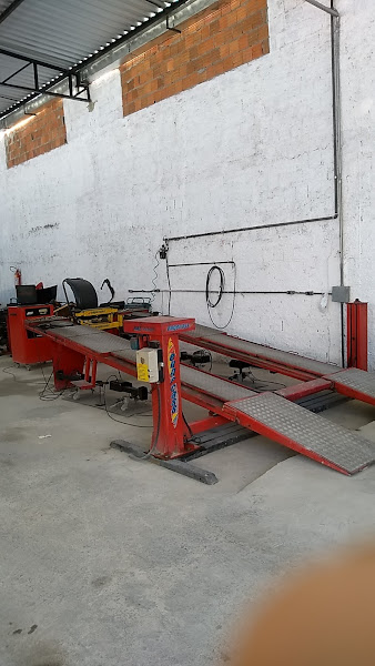 Foto 1 Shekinah Auto Center