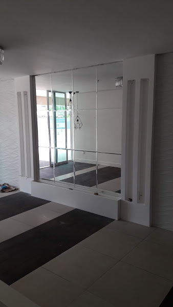 Foto 2 Vidraçaria Alumividros