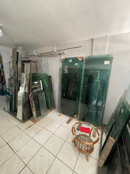 Foto 2 Silva Vidros e Alumínio Comércio e Serviços Ltda