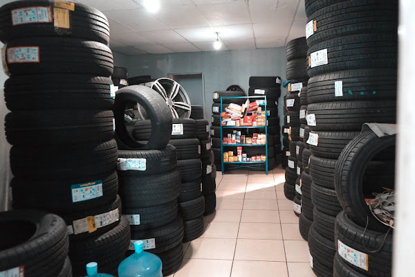 Foto 0 CR Pneus Coqueiros