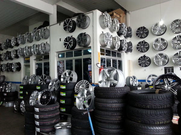 Foto 1 CR Pneus Coqueiros