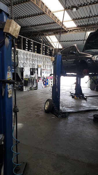 Foto 2 Rafa Pneus Auto Center