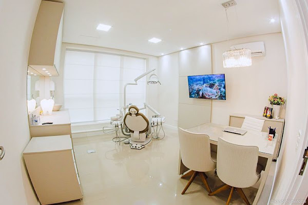 Foto 2 Dra.Daniele Lima - Dentistas Trindade Florianópolis