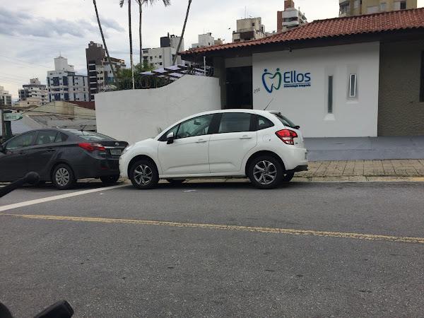 Foto 2 Ellos Odontologia - Dra. Janaina Fiori