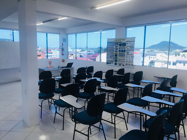 Foto 1 Autoescola Brinhosa Ingleses