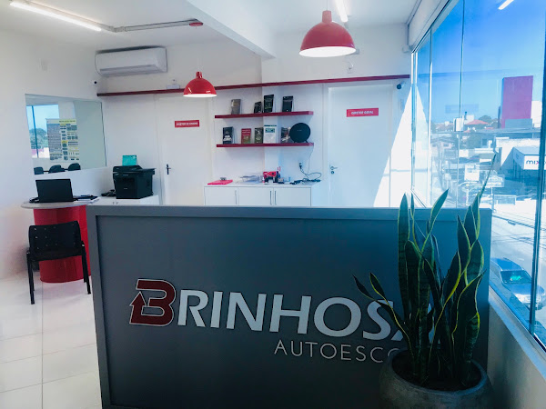 Foto 2 Autoescola Brinhosa Ingleses Foto 2 Autoescola Brinhosa Ingleses