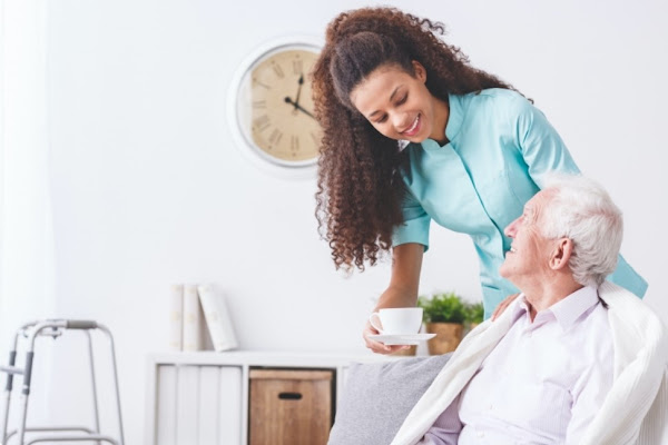 Foto 1 SUAVITATE Acompanhantes e Cuidadores Ltda