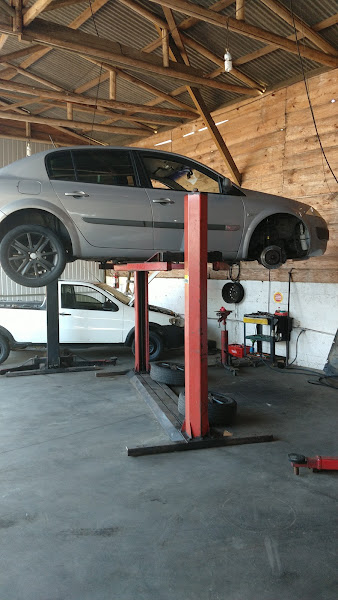 Foto 7 HM Auto Elétrica oficina cabelo