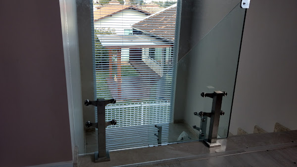 Foto 4 Marques Vidros - Esquadrias de Alumínio - Esquadrias de PVC - Vidraçaria - Fechamento de Sacadas - Vidros - Janelas de PVC