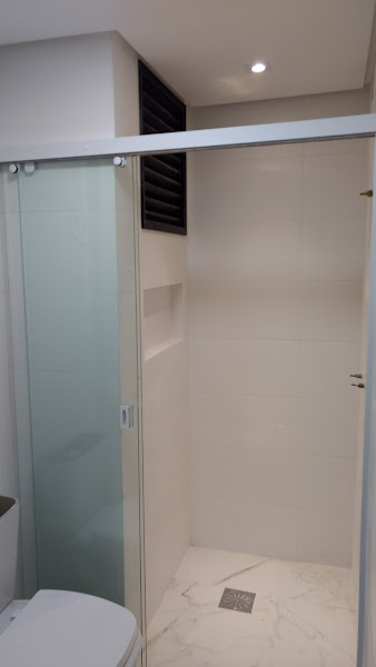 Foto 5 Marques Vidros - Esquadrias de Alumínio - Esquadrias de PVC - Vidraçaria - Fechamento de Sacadas - Vidros - Janelas de PVC