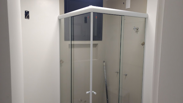 Foto 6 Marques Vidros - Esquadrias de Alumínio - Esquadrias de PVC - Vidraçaria - Fechamento de Sacadas - Vidros - Janelas de PVC