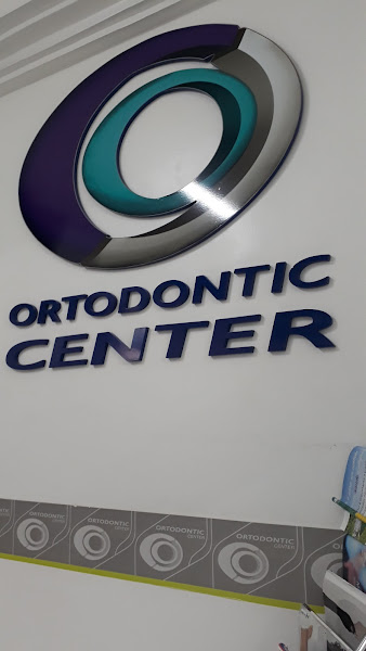 Foto 3 OrthoDontic - Clínica Odontológica em Manaus - Tratamento de Canal - Implante - Restauração Dental - Prótese - Clareamento e Limpeza Dental - Aparelho Ortodôntico Metálico e Estético - Emergência - Extração do Siso - Faceta de Porcelana