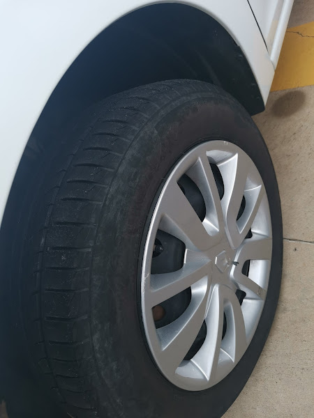 Foto 2 Localiza Aluguel de Carros