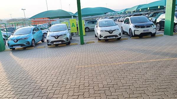 Foto 1 Localiza Aluguel de Carros