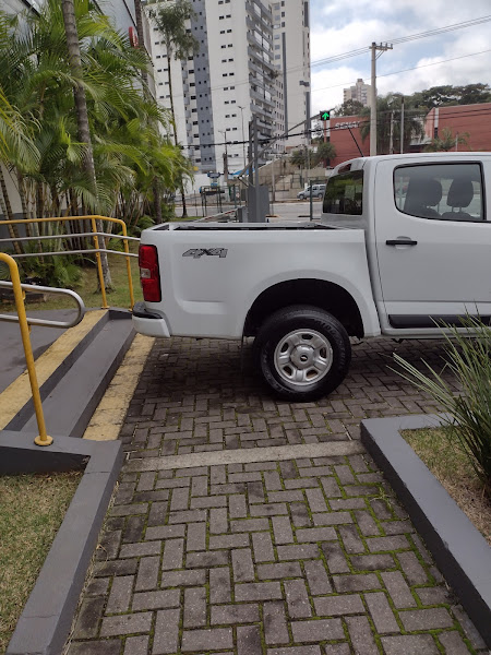 Foto 1 Localiza Aluguel de Carros