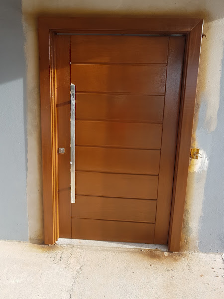 Foto 2 Macedo Instalação de Portas e Pinturas