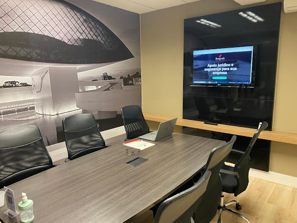 Foto 1 Breginski Advocacia Empresarial - Curitiba