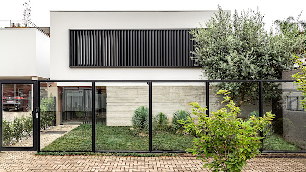 Niwa & Advogados Associados