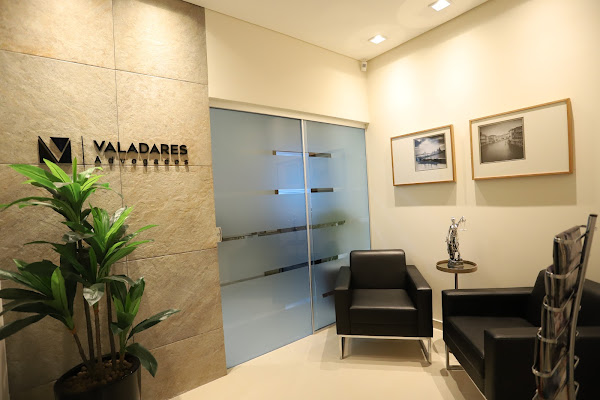 Valadares Advogados