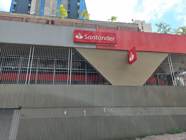 Foto 1 Banco Santander - Agência 0155 - Tenente Silveira