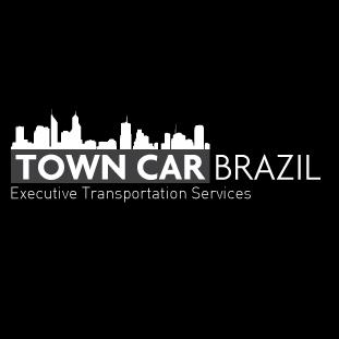 Foto 2 Town Car | Transporte Executivo Curitiba | Veículos de Luxo, Limousines e Blindados | Táxi Aéreo | Motoristas Bilíngues